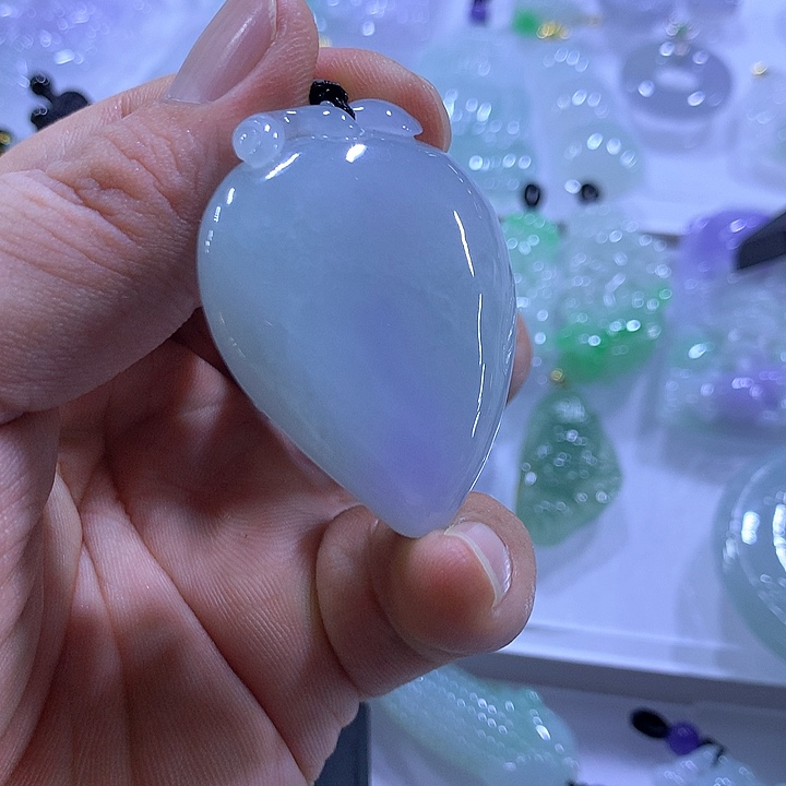 翡翠未镶嵌颈饰天然翡翠A货吊坠