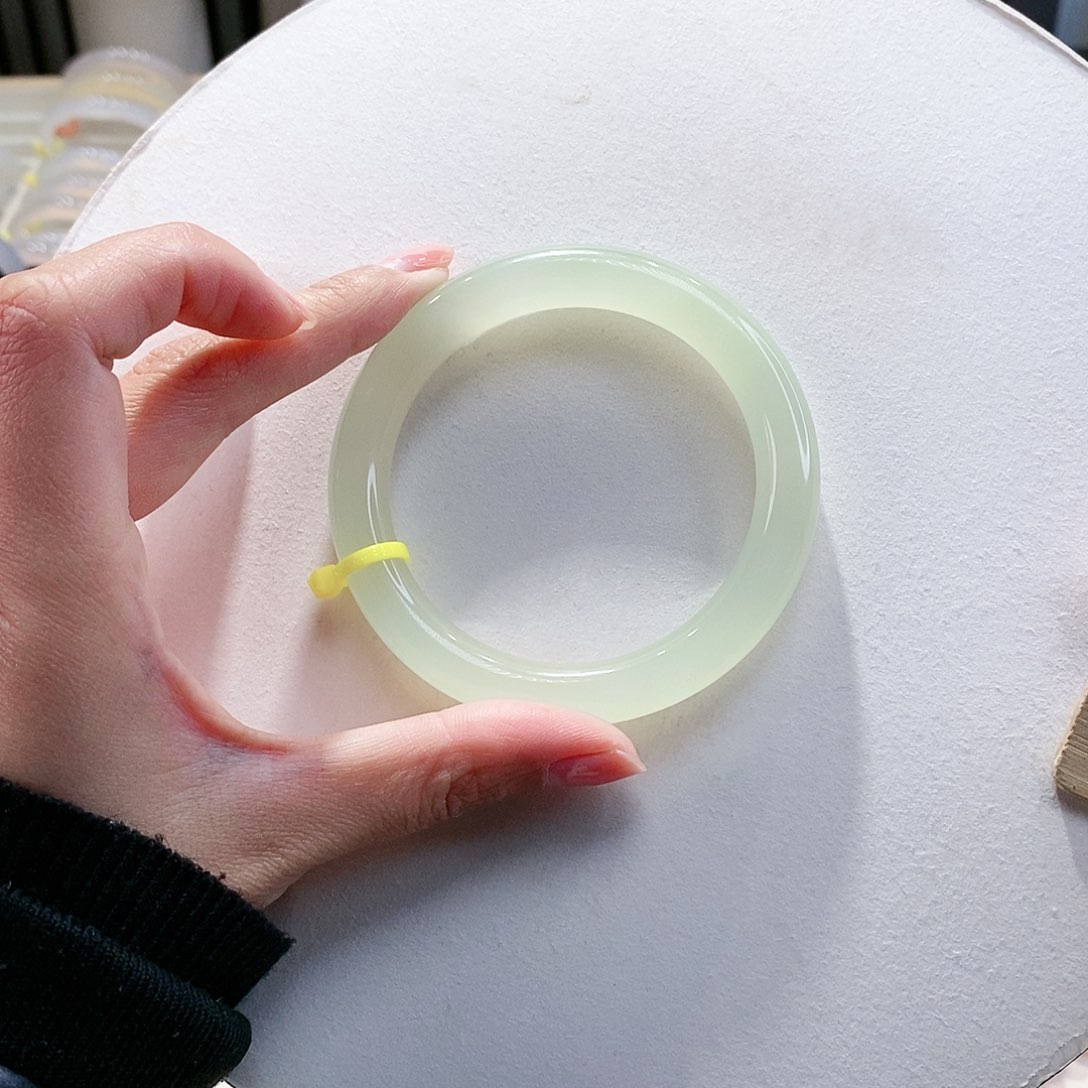 手镯玛瑙/玉髓未镶嵌58.5