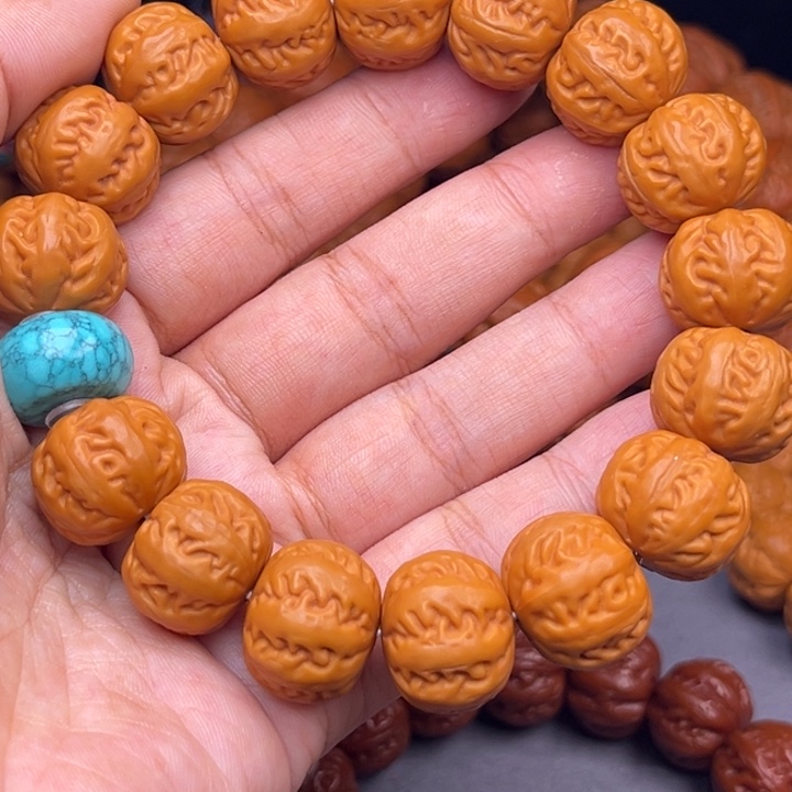 猴头核桃吊坠18麻花串绿