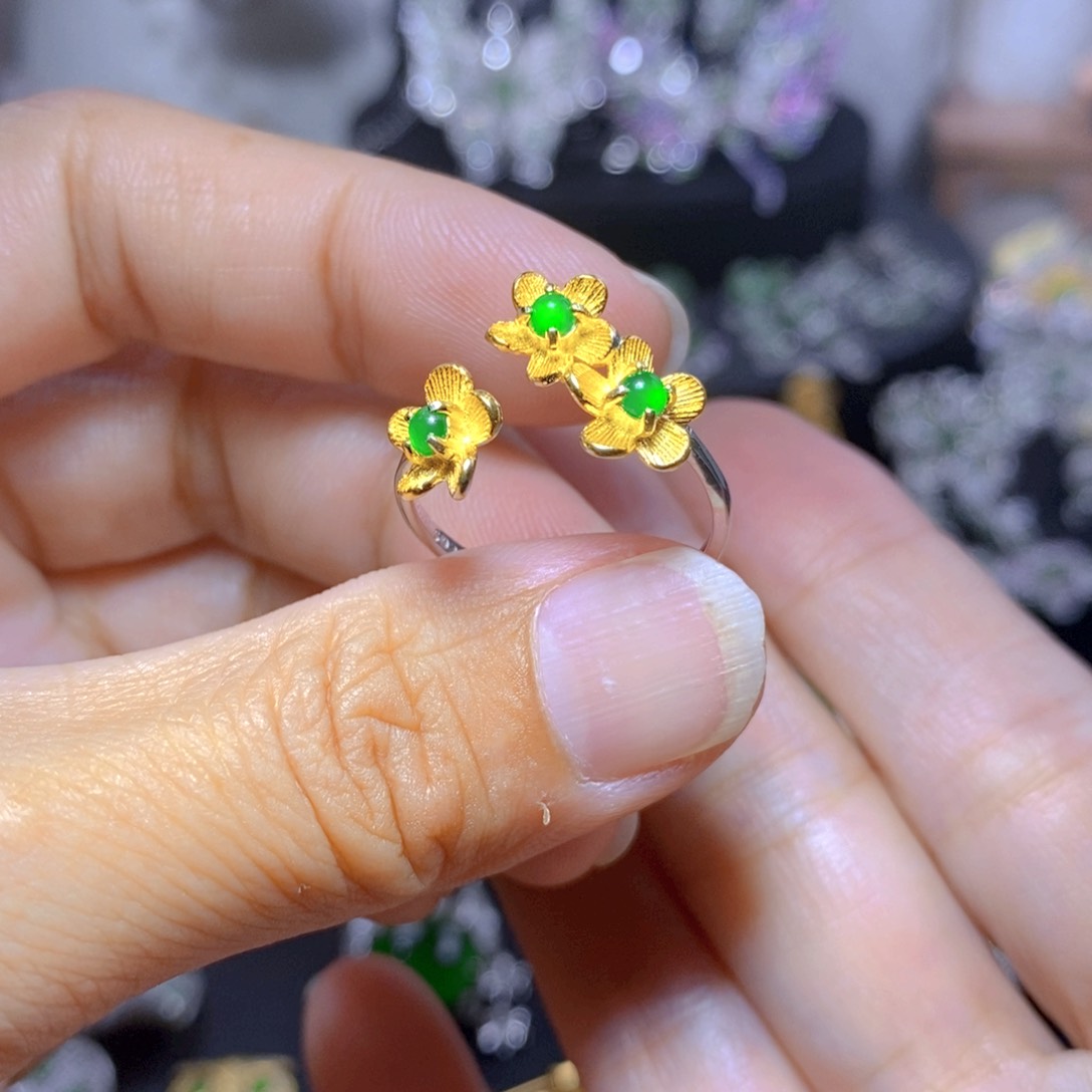 翡翠银S925镶嵌耳饰天然