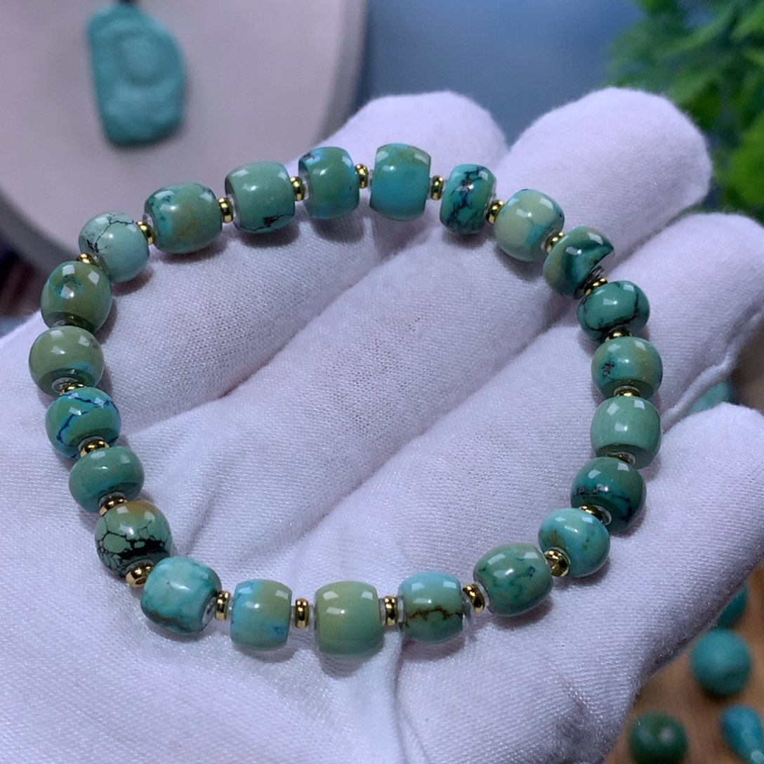 绿松石未镶嵌珠宝奇石94