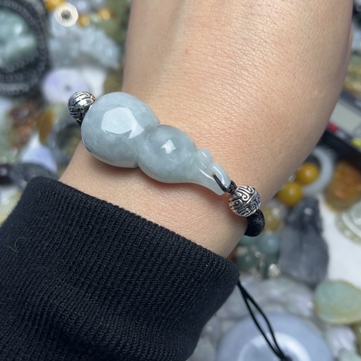 翡翠未镶嵌吊坠(不含链)9366