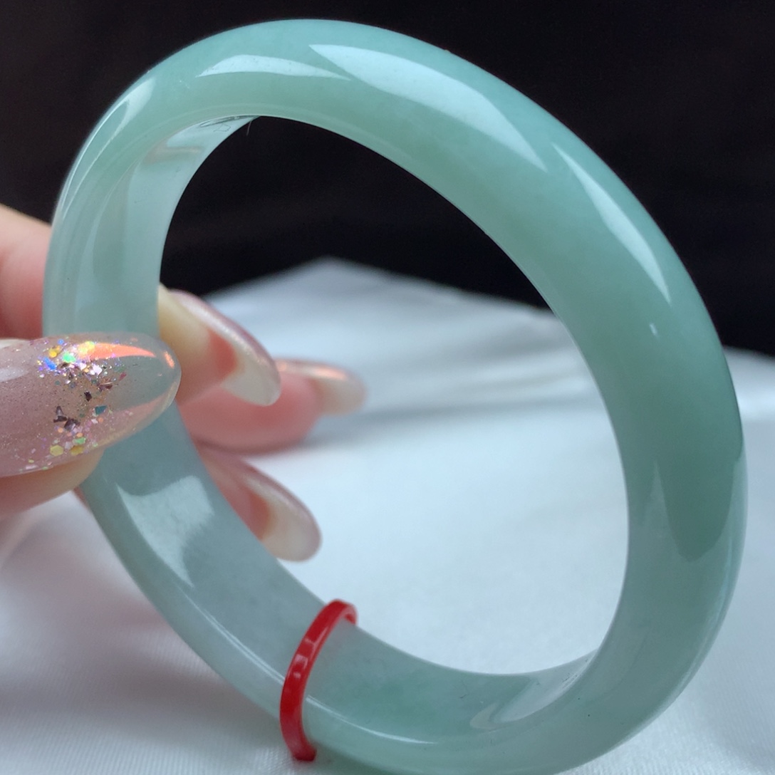 翡翠未镶嵌手镯（贵妃镯）0144，