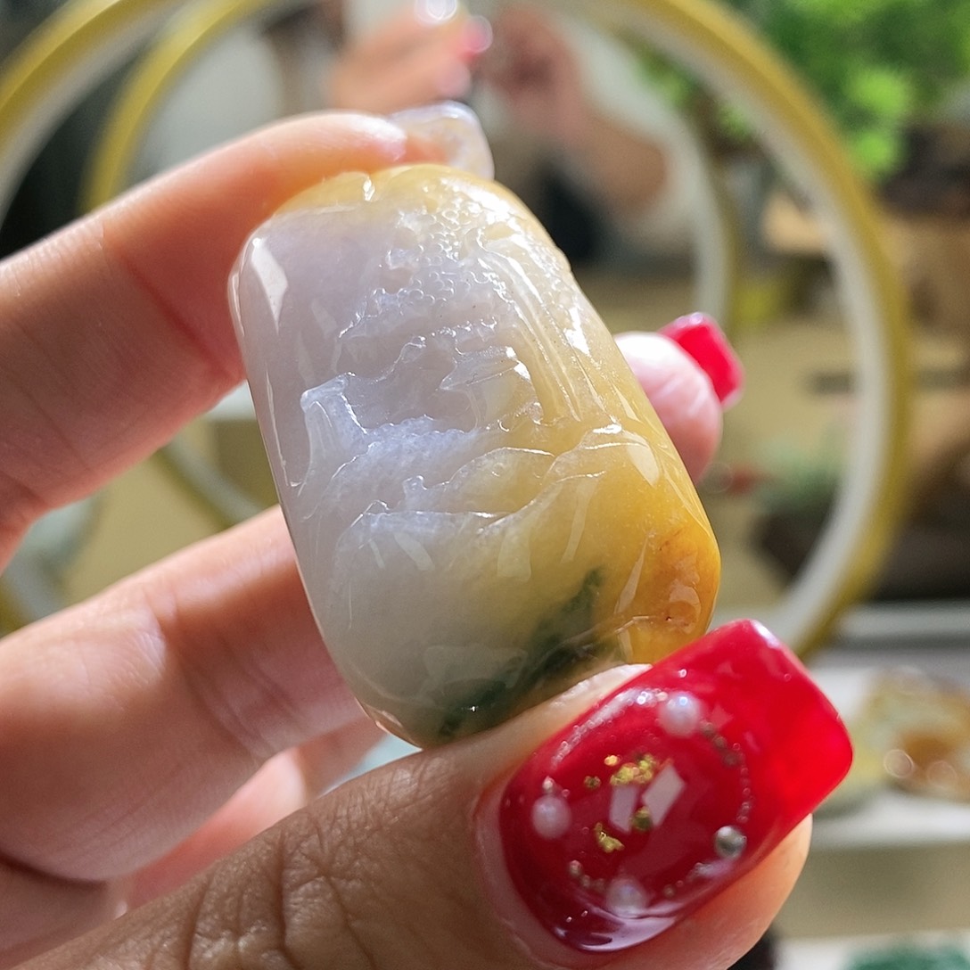 【闪购商品】翡翠颈饰未镶嵌山水