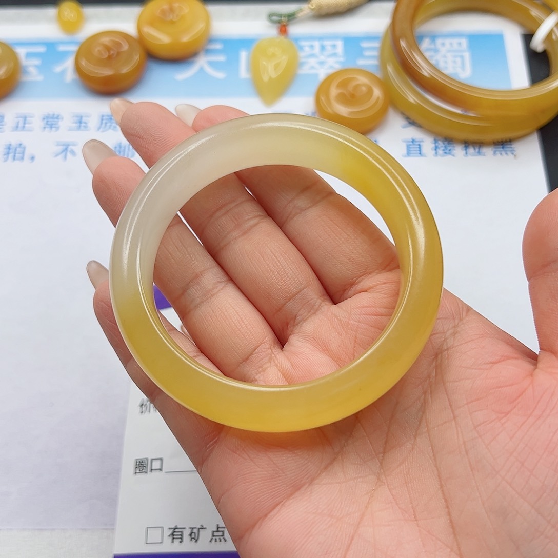 石英质玉手镯未镶嵌528-58+