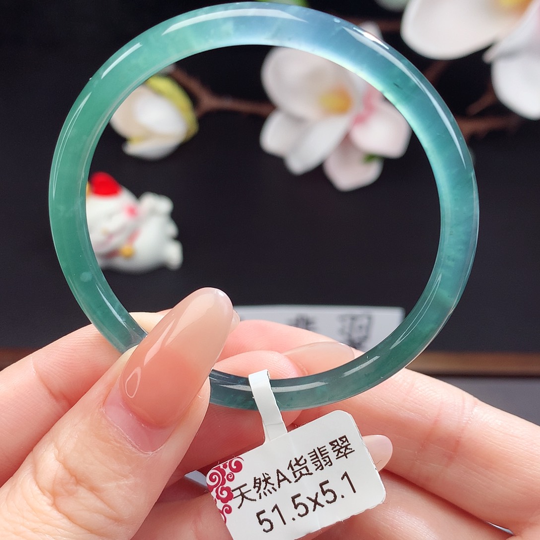 翡翠手镯（圆镯）未镶嵌