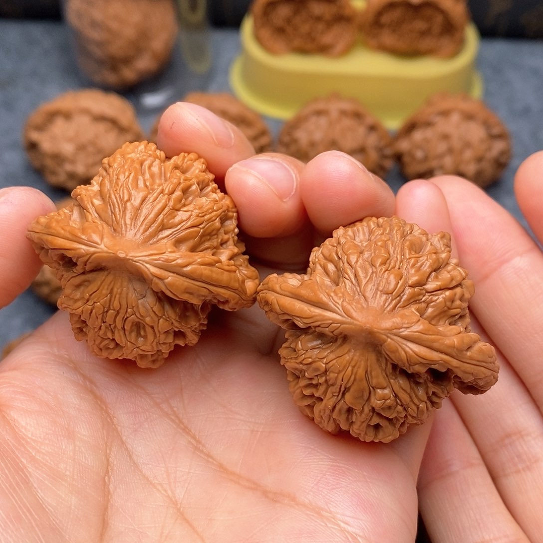 文玩核桃把件虎头41全品