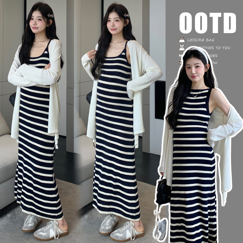 孕妇夏季时尚百搭新款潮流洋气简约防晒披肩开衫高级感条纹连衣裙