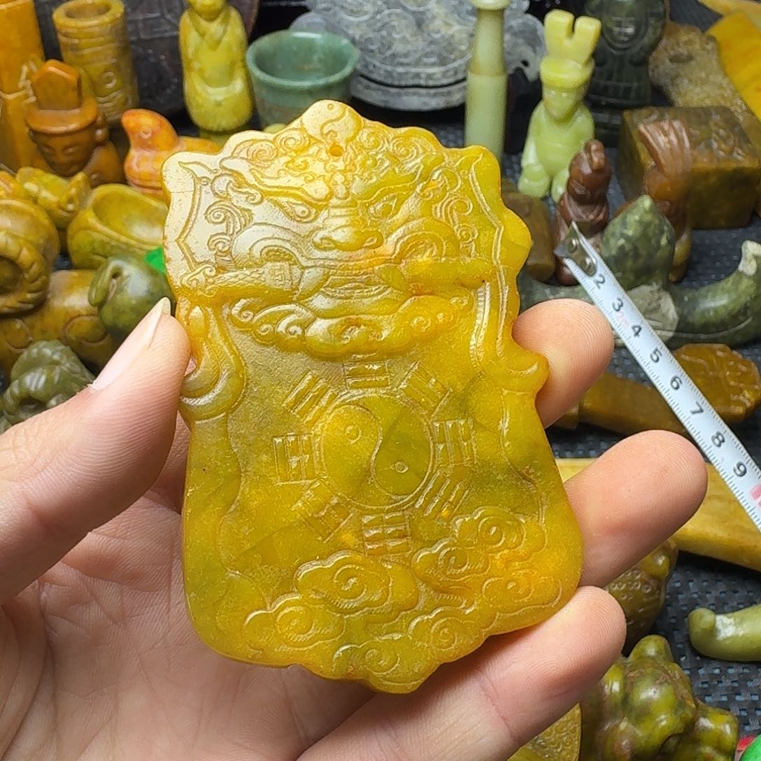 白玉菩提吊坠。。。