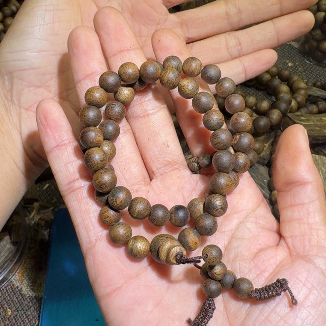 沉香木手串村*人海南乌身老料0.811克料子