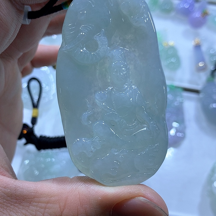 翡翠颈饰未镶嵌天然翡翠A货吊坠