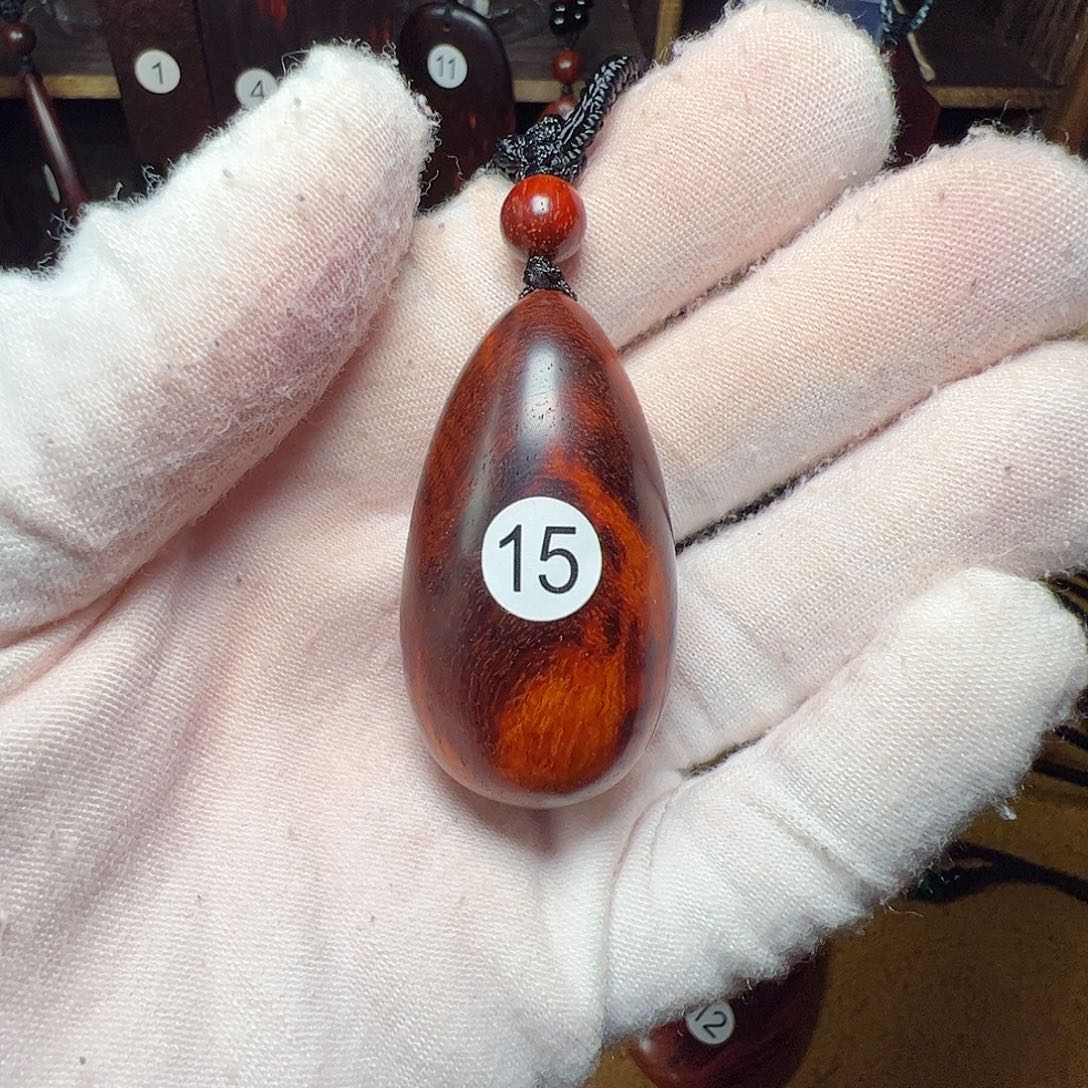 不***亢檀香紫檀（小叶紫檀）