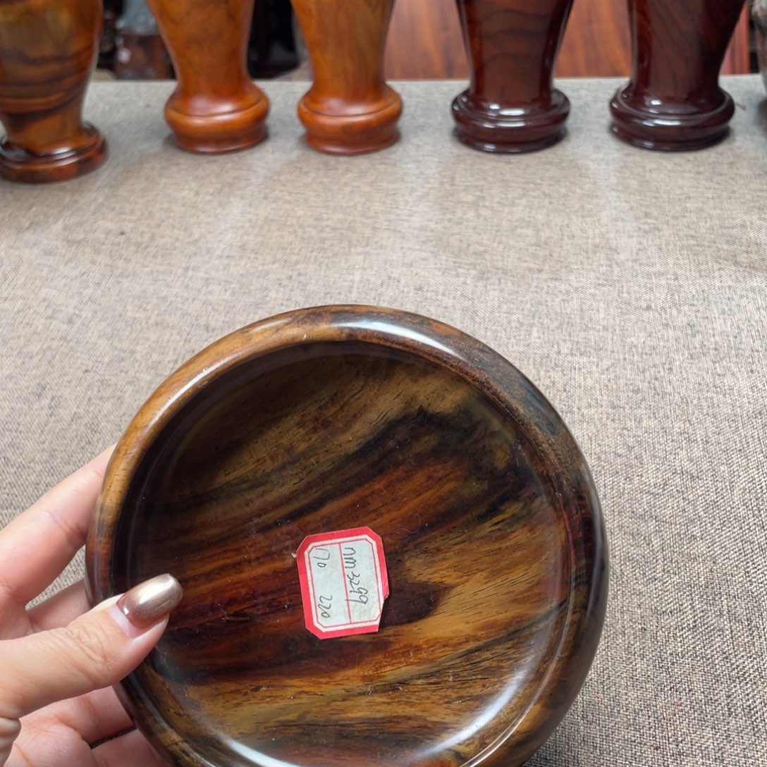 交趾黄檀（大红酸枝）笔洗