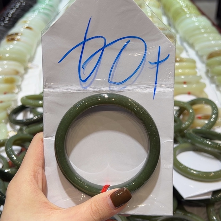 和田玉（糖玉）手镯未镶嵌家**宝