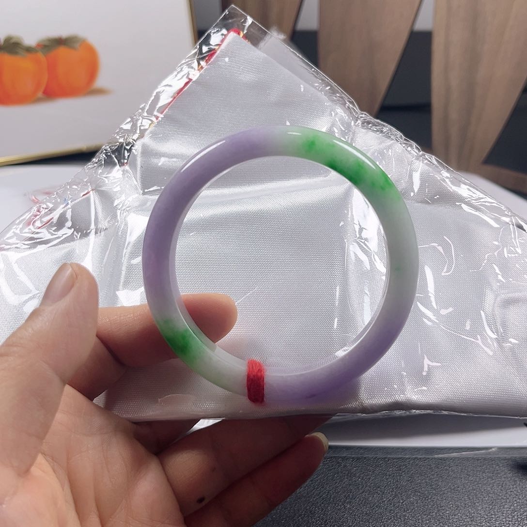 可*以实物为准，拍哪个发哪个