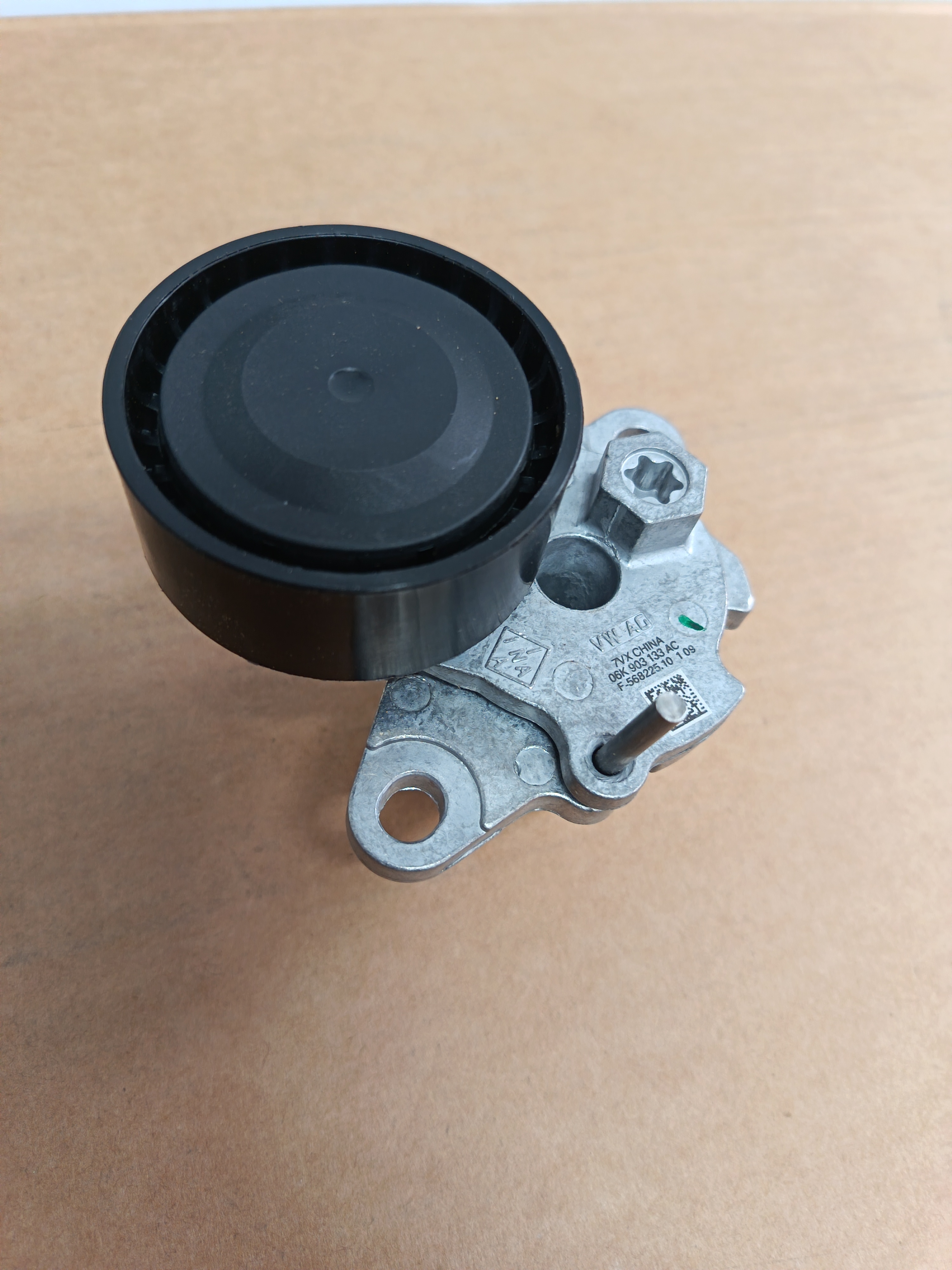 EA888 三代 发电机皮带涨紧器 迈腾探岳途观L 1.8T 2.0T