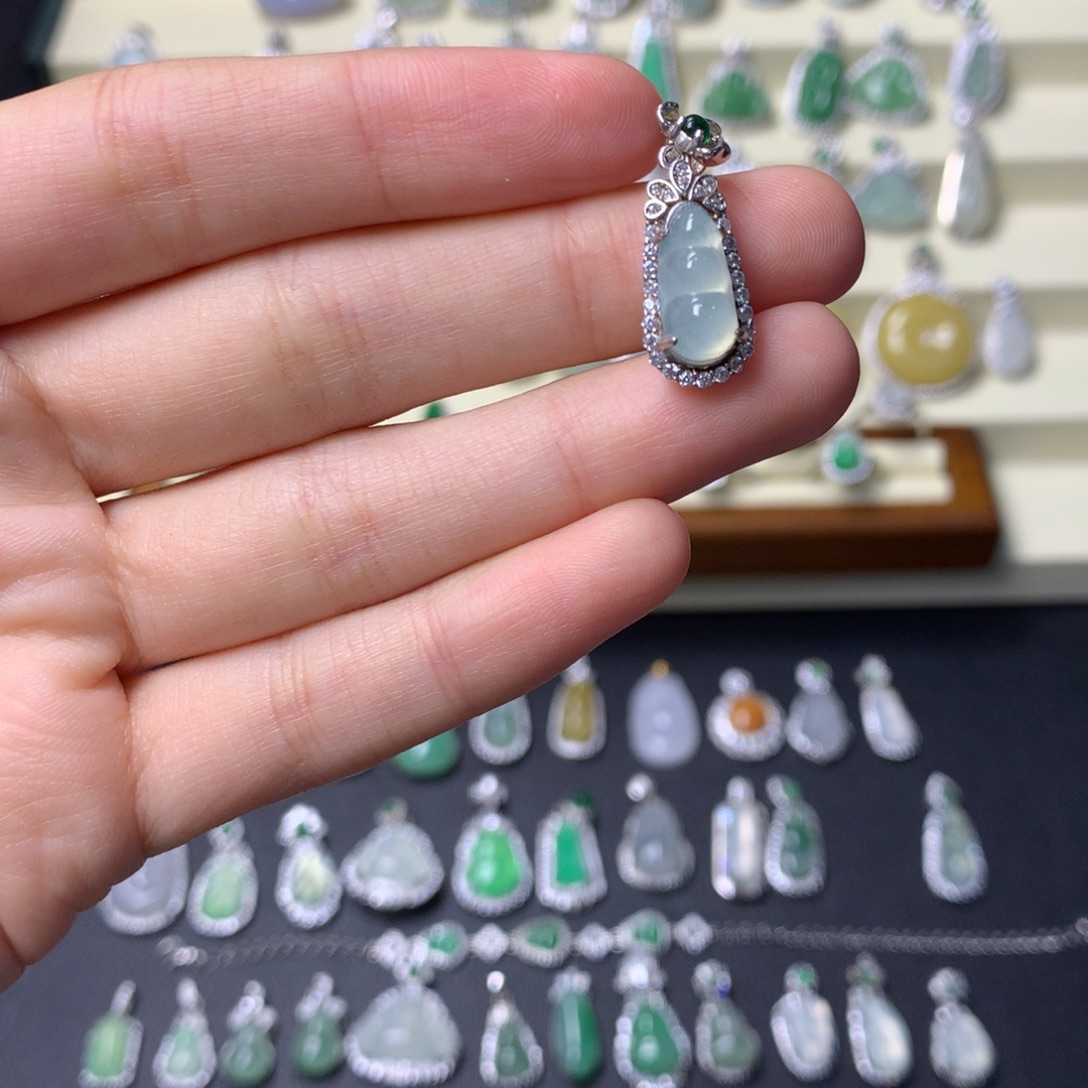 翡翠银S925镶嵌颈饰