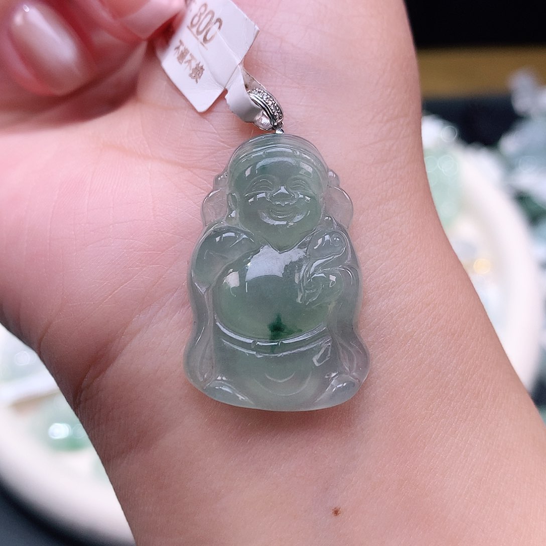颈饰18K金镶嵌翡翠财神