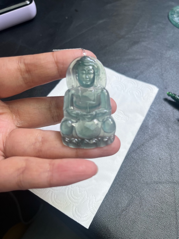 天然a货翡翠观音吊坠