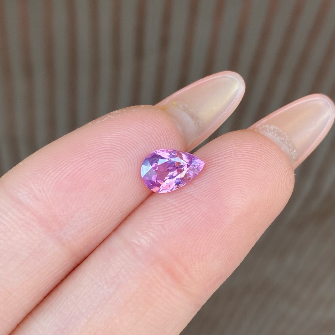 0305，天然蓝宝石，无烧幻想紫，1克拉+