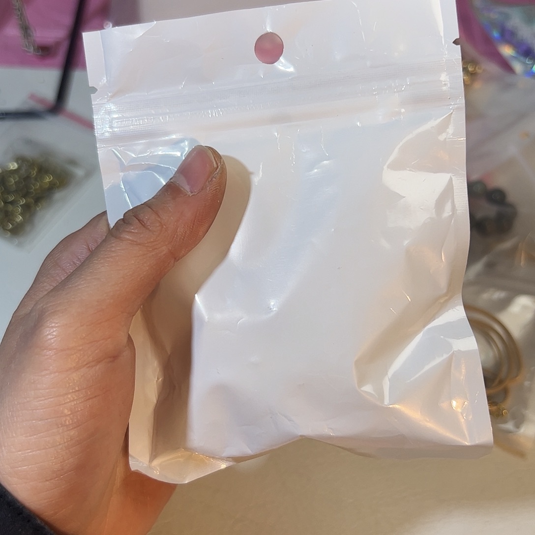 塑料哈哈哈哈哈哈哈