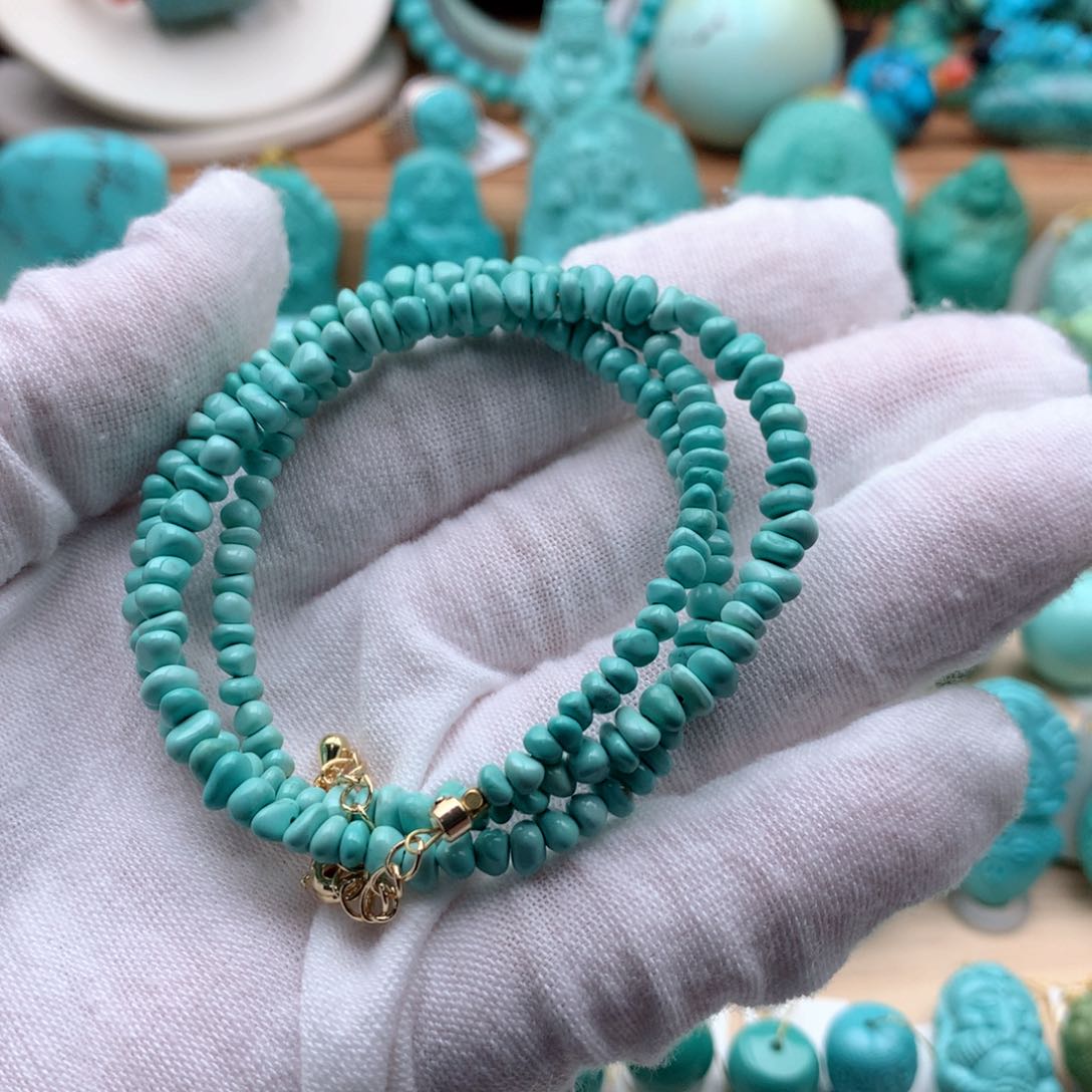 绿松石颈饰未镶嵌