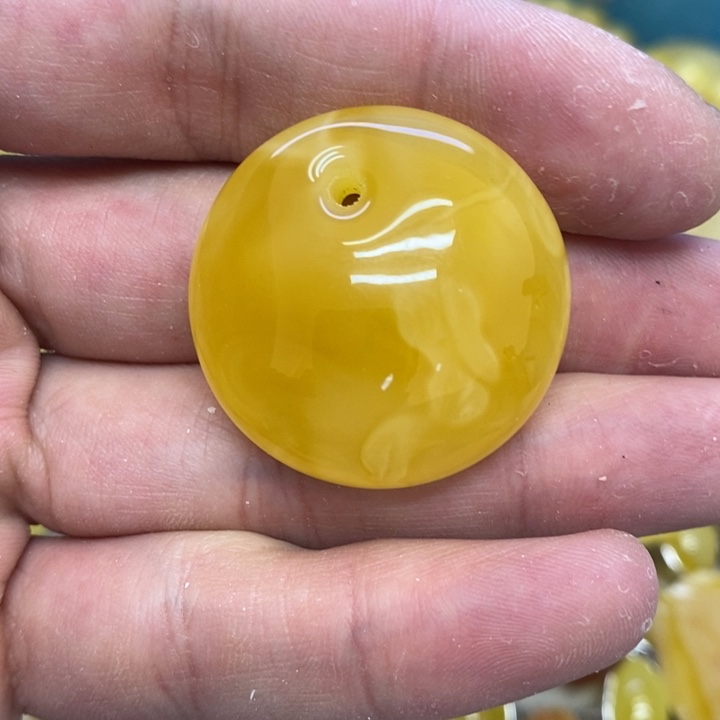 蜜蜡裸石未镶嵌吊坠