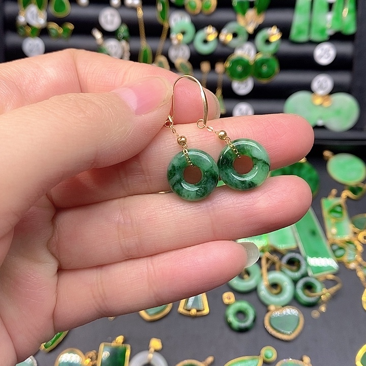 翡翠18K金镶嵌耳饰天然翡翠