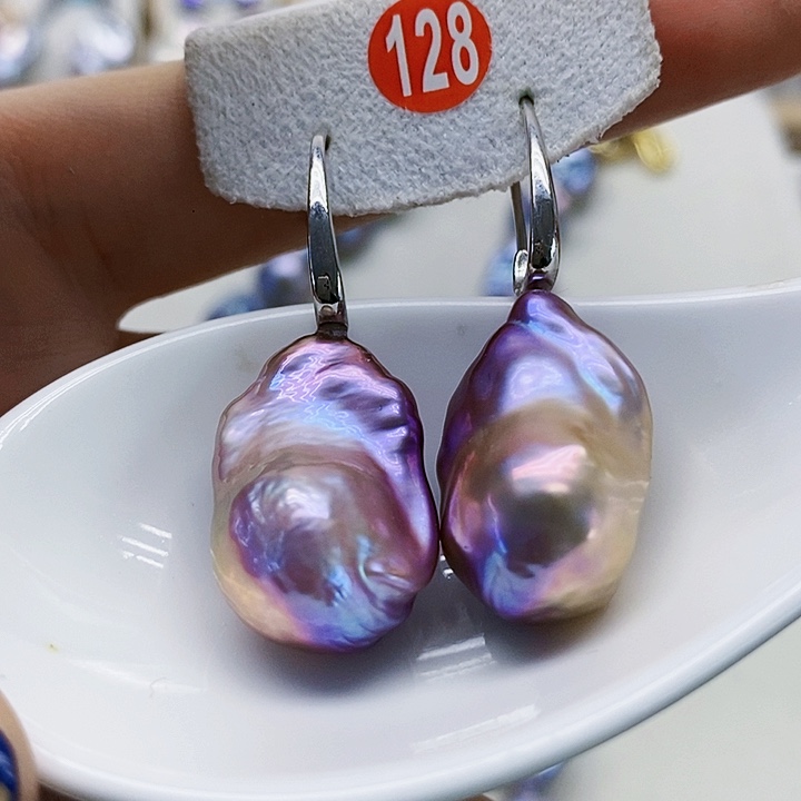 银S925镶嵌耳饰淡水珍珠