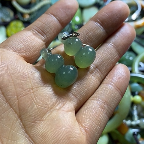 岫玉耳环未镶嵌一对