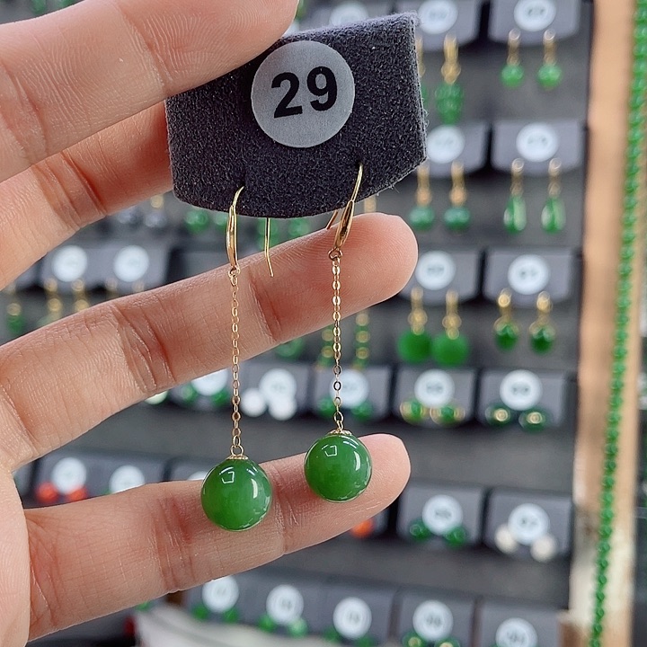 18K金镶嵌和田玉耳饰