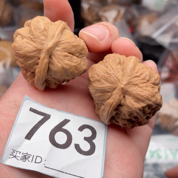文玩核桃吊坠核桃