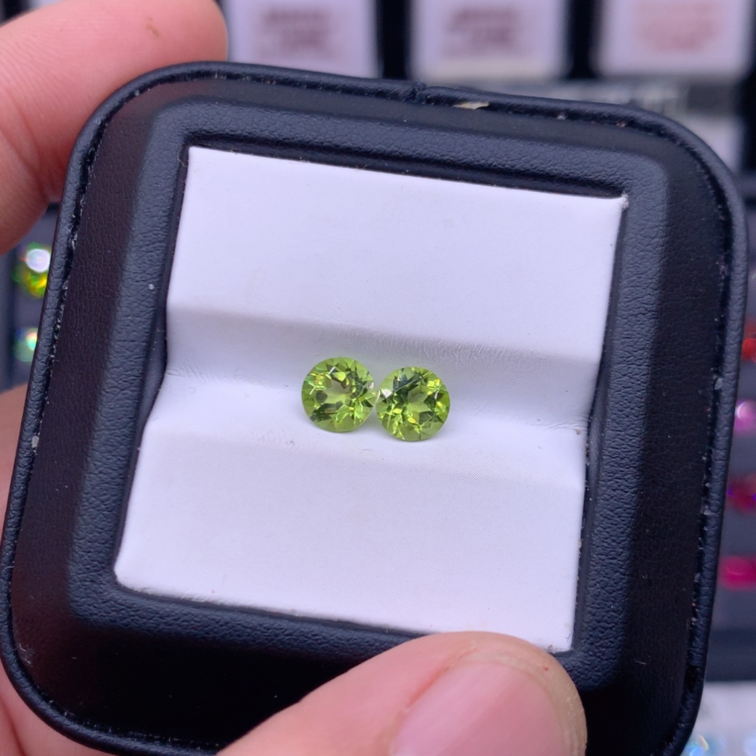 橄榄石未镶嵌圆6裸石2颗