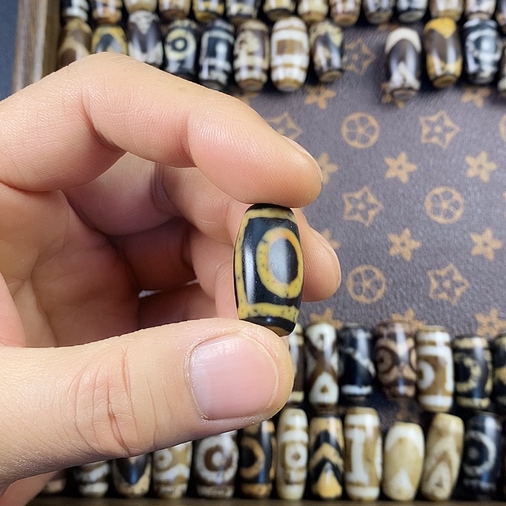 A***R玛瑙/玉髓合金颈饰