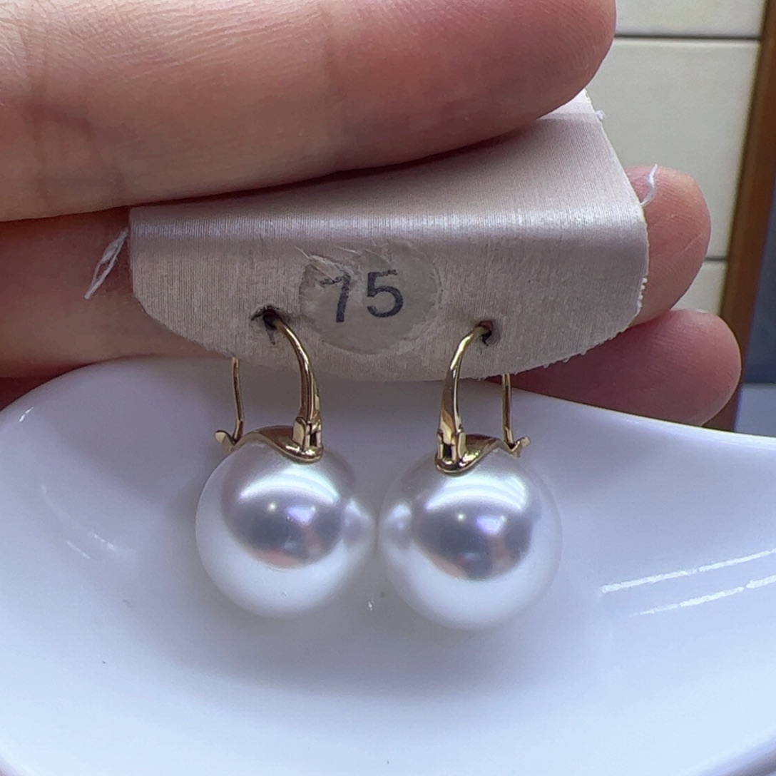 18K金镶嵌淡水珍珠耳饰