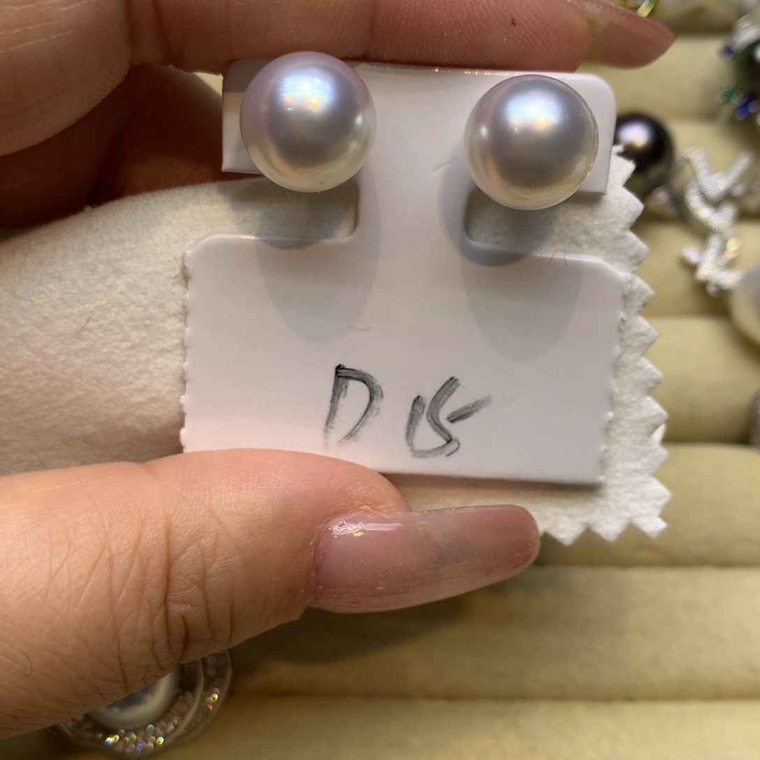 铂Pt950镶嵌耳饰海水珍珠