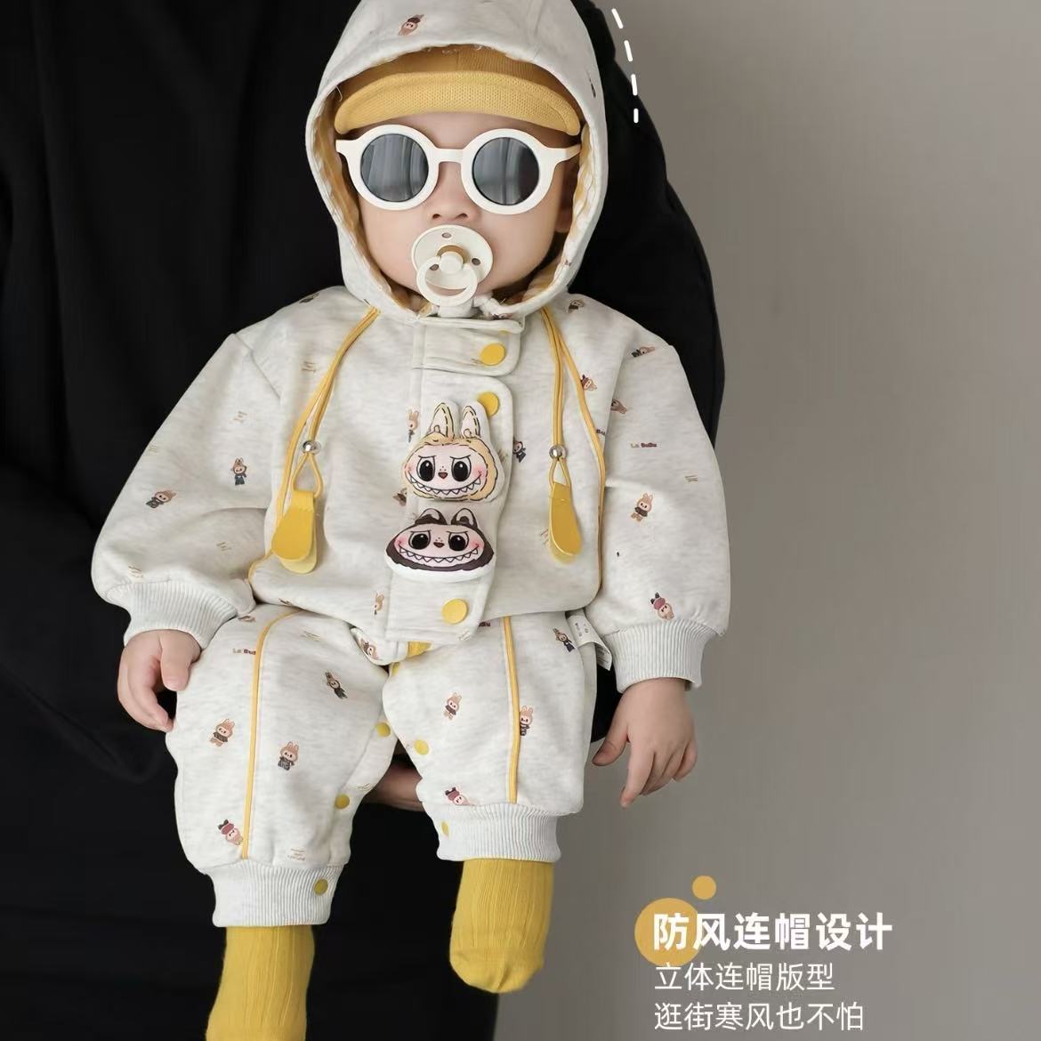 婴幼儿连体衣秋冬款加绒连帽男女宝宝衣服秋装超萌拉布布外出服