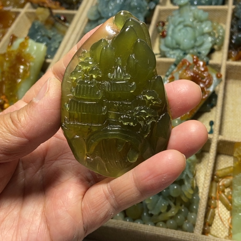 【闪购商品】蛇纹石玉未镶嵌颈饰