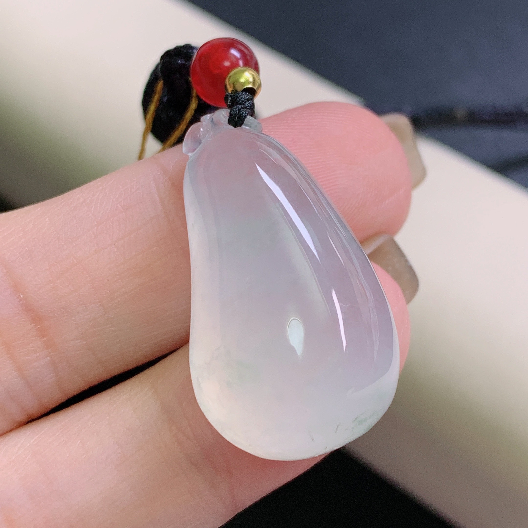 天然缅甸A货翡翠冰透肥瓜吊坠福气满满圆润饱满厚装精致可爱玉石