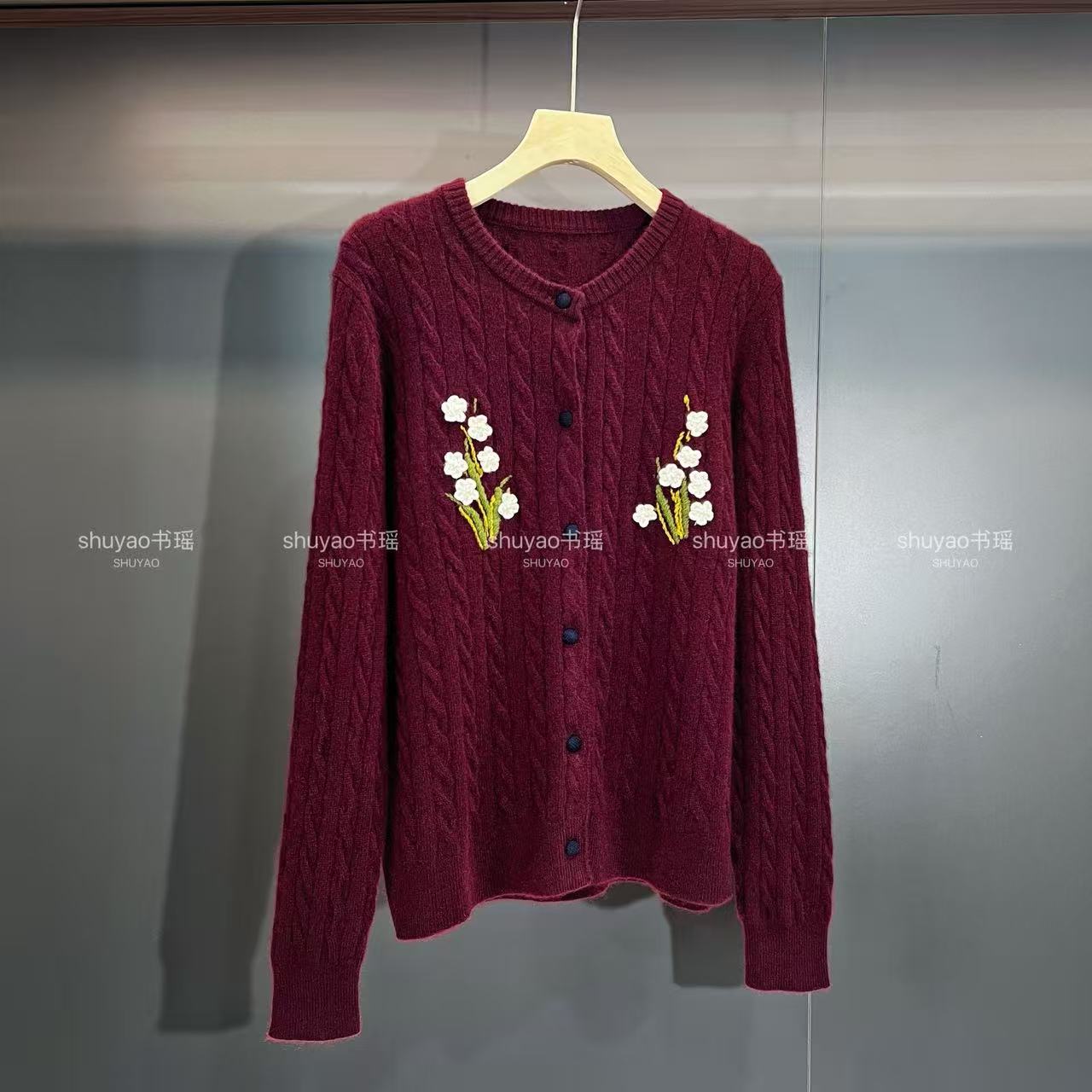 【100山羊绒】绞花手钩立体绣花100山羊绒衫圆领冬季毛衣开衫