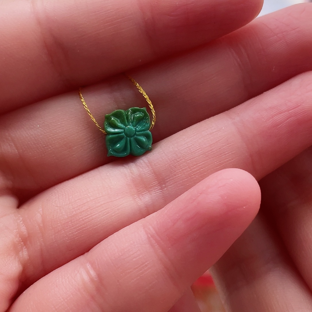 绿松石颈饰未镶嵌