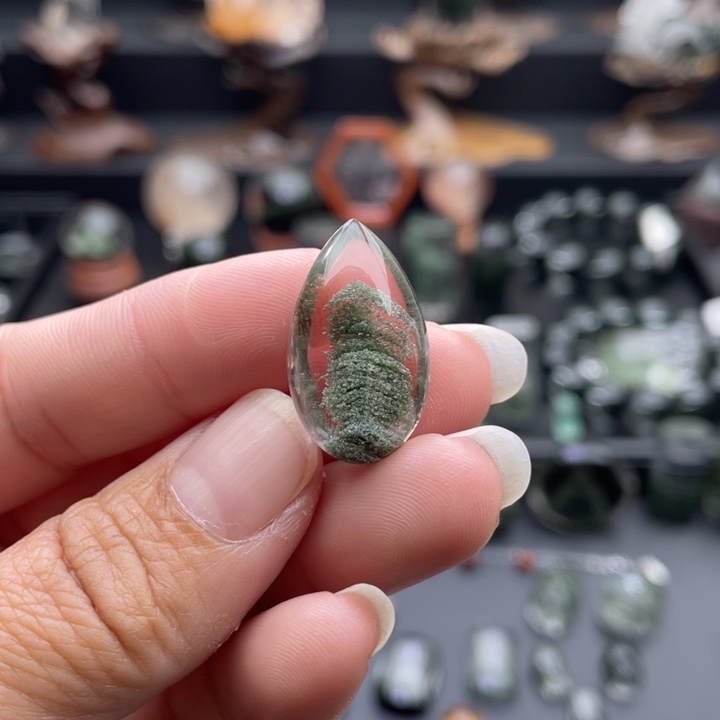 颈饰未镶嵌水晶绿幽灵水滴吊坠定制
