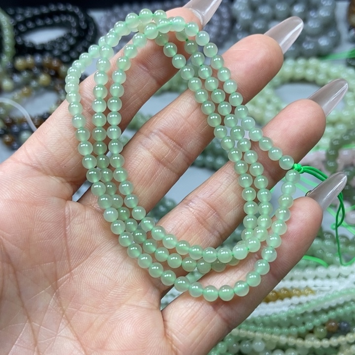 和田玉颈饰未镶嵌4