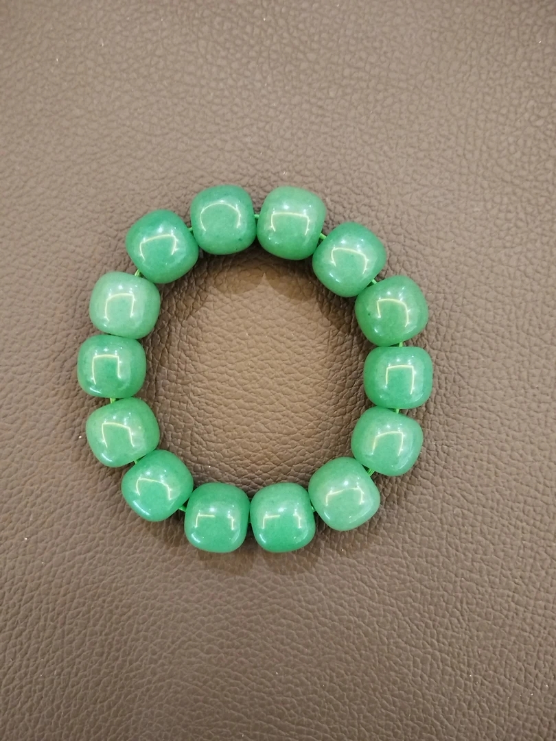 1刘总宠粉天然东陵玉老型珠手串   16mm