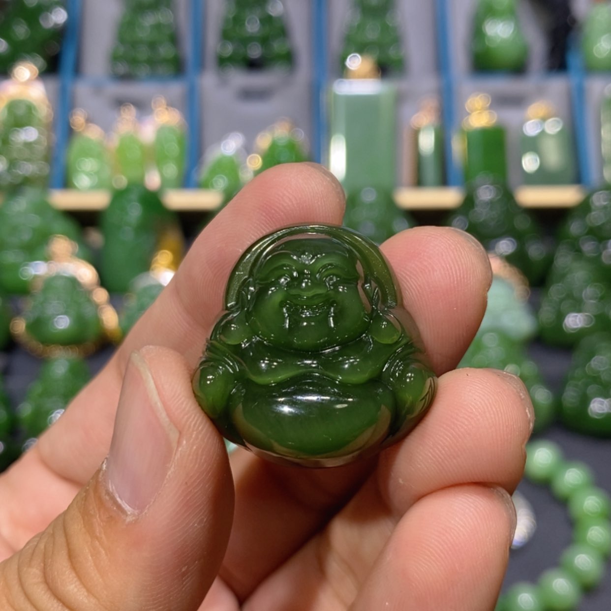 【闪购商品】和田玉吊坠(不含链)未镶嵌菠菜绿猫眼佛公 27/11.8