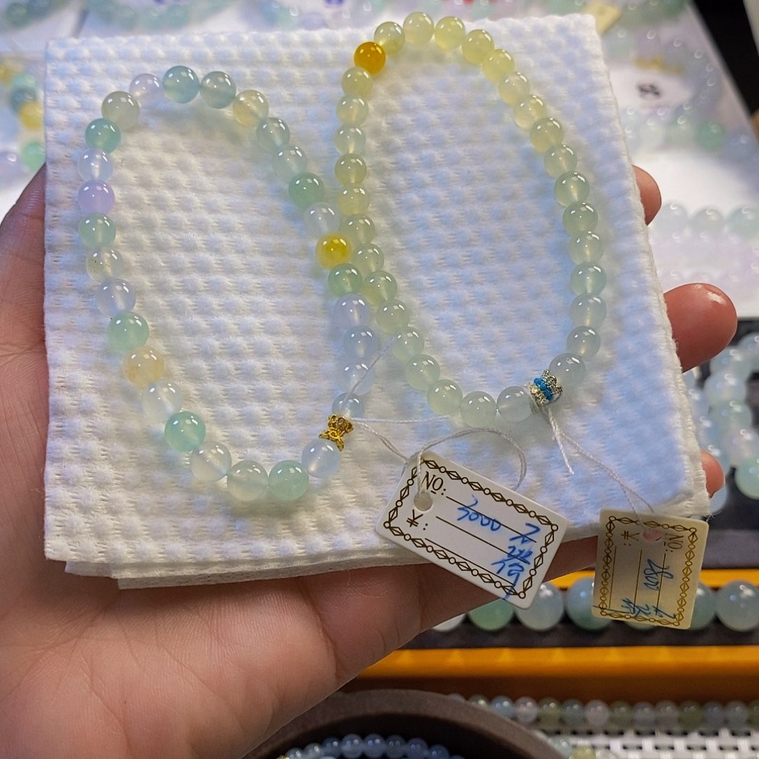 定制翡翠未镶嵌翡翠.