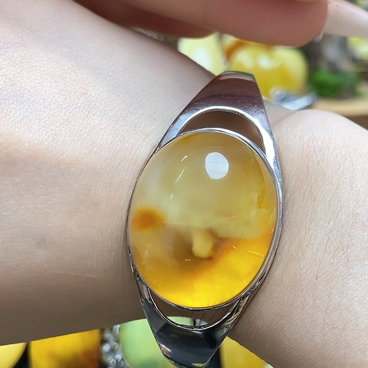 琥珀手镯银S925镶嵌手镯