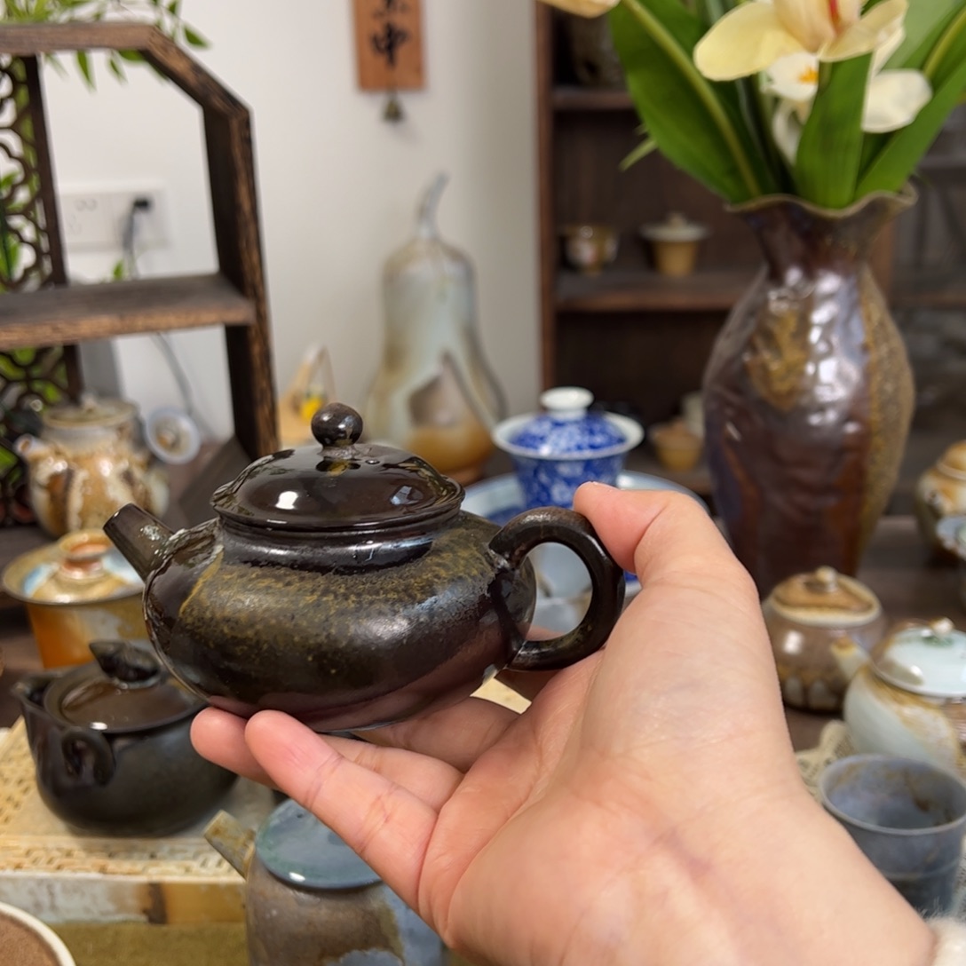 乌金精品窑汗扁腹壶