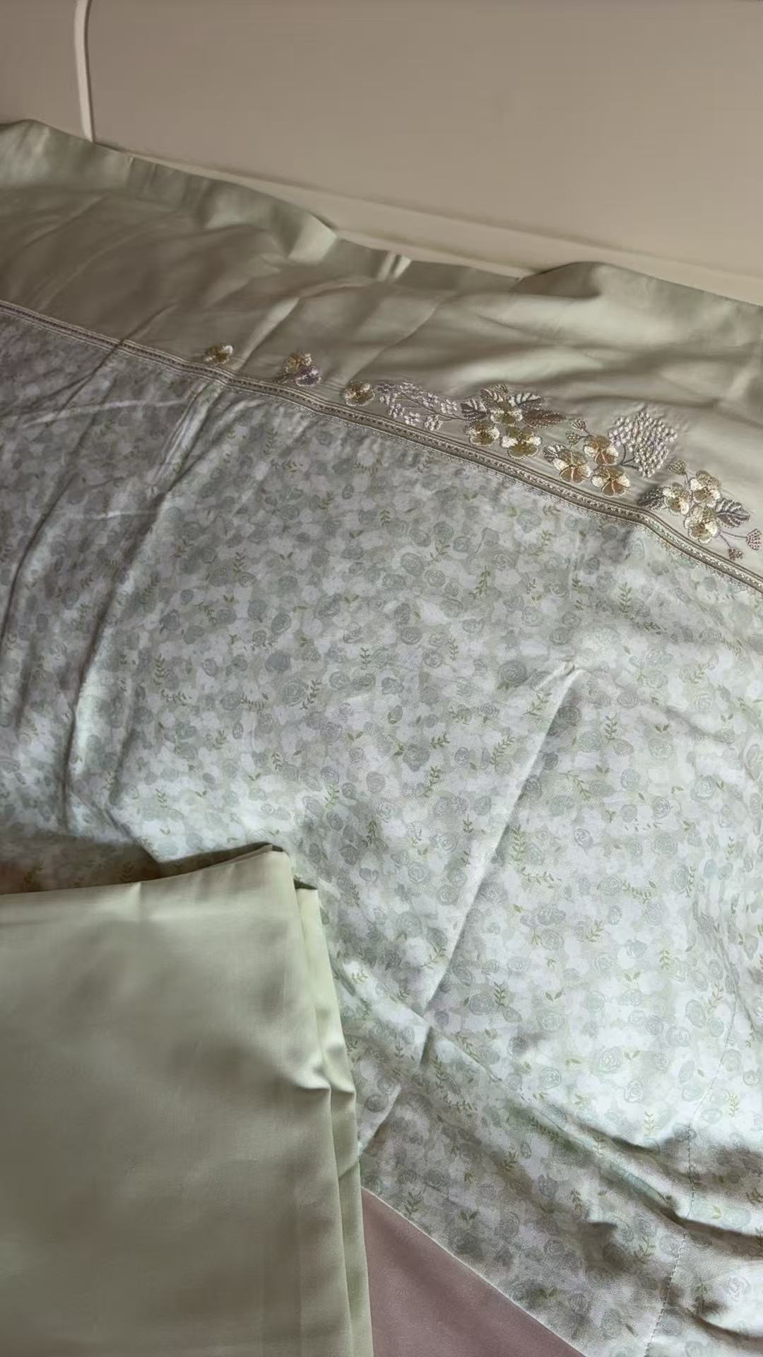 《沁芳庭-优选》全棉贡缎印花+纯色刺绣四件套床单床品床上用品被套