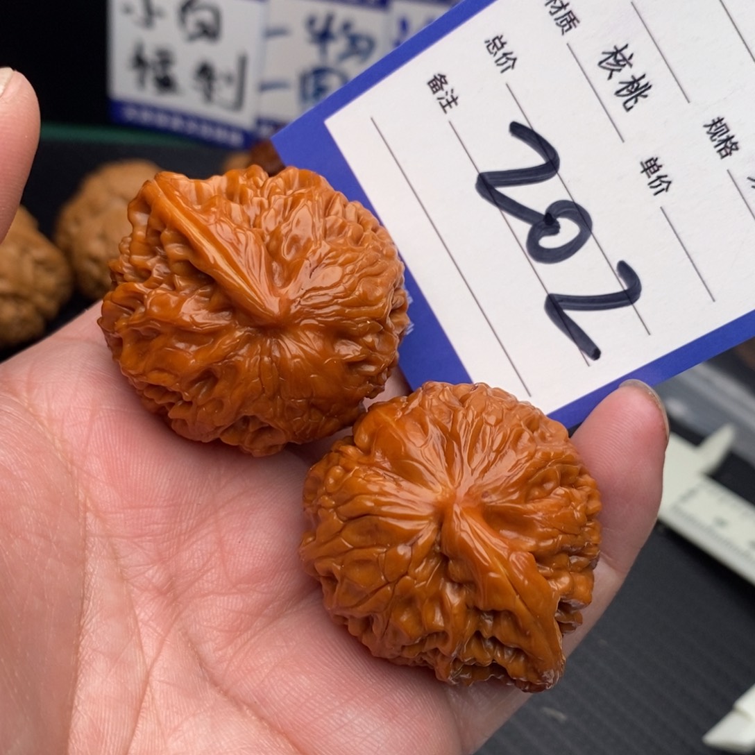 把件桃核一根筋moox